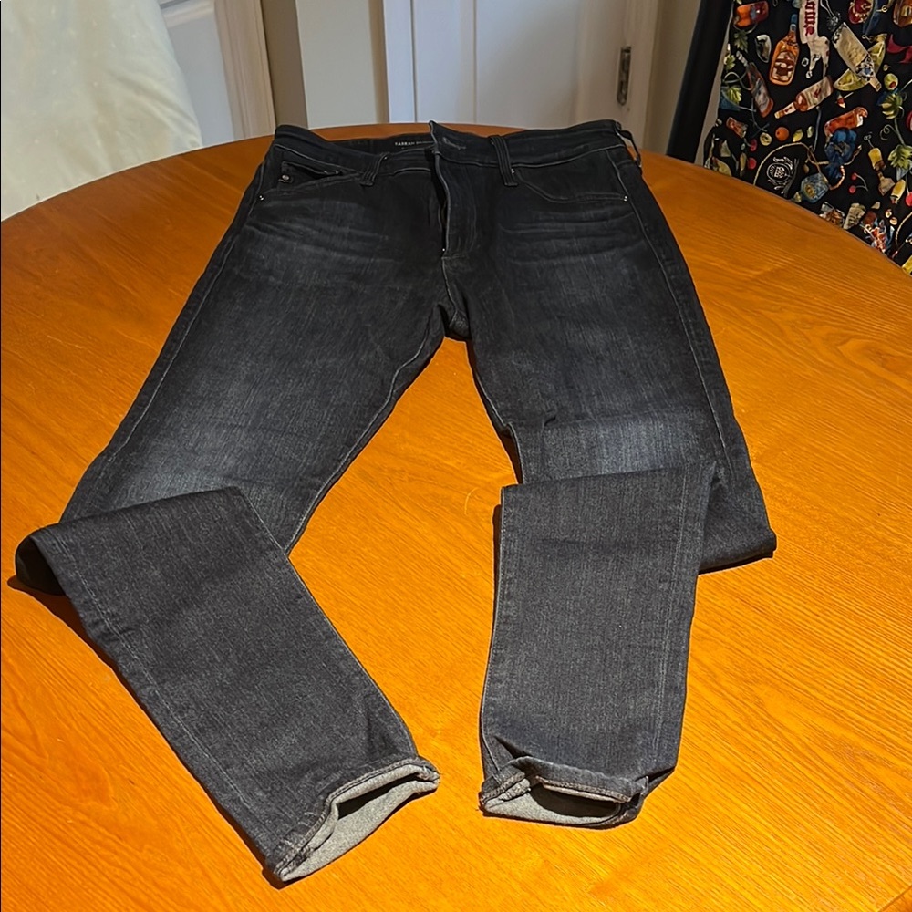 AG women’s skinny  high rise. Size 27R